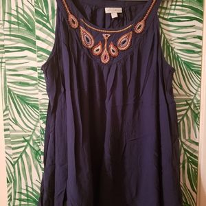 2x sleeveless top